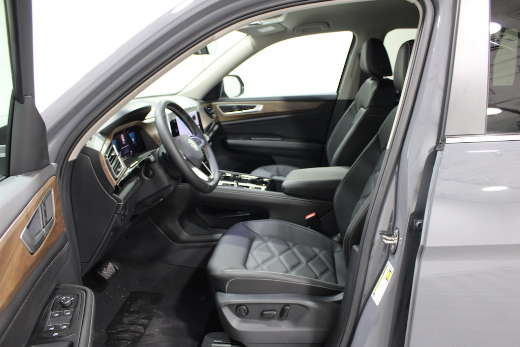 New 2026 Volkswagen Atlas 2.0T SE w/Technology SUV