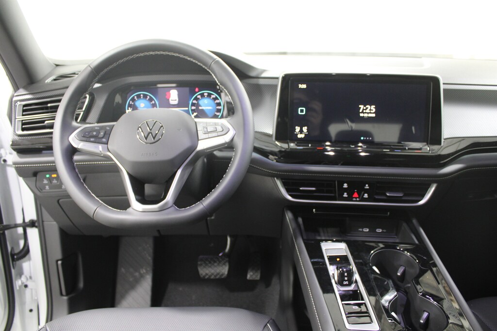 New 2026 Volkswagen Atlas Cross Sport 2.0T SEL SUV