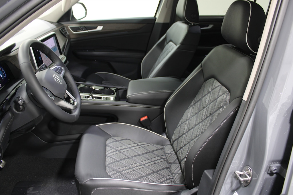 New 2026 Volkswagen Atlas 2.0T SEL Premium R-Line SUV