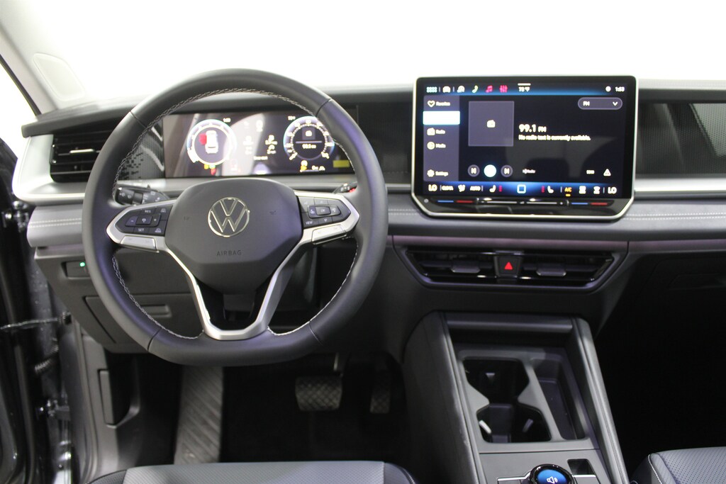 New 2026 Volkswagen Tiguan 2.0T SE SUV