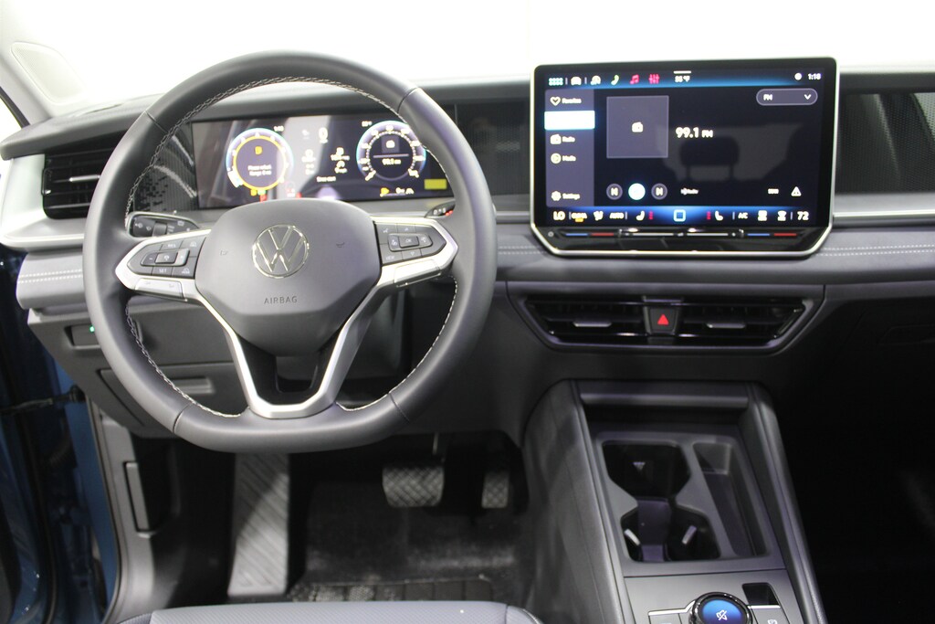 New 2026 Volkswagen Tiguan 2.0T SE SUV