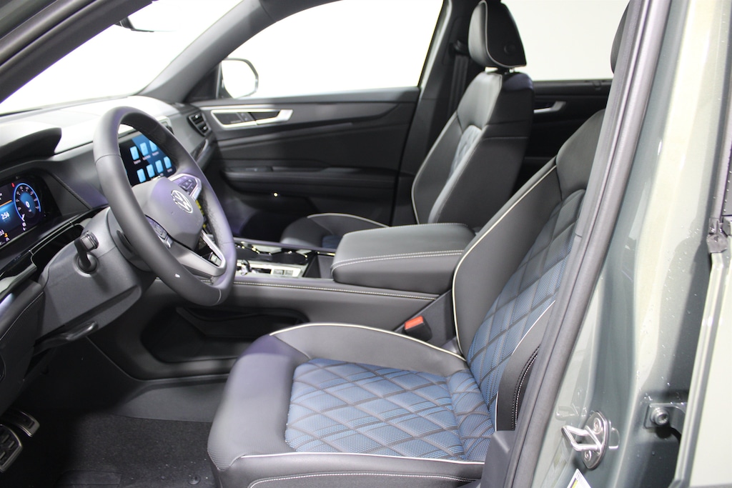 New 2026 Volkswagen Atlas Cross Sport SEL Premium R-Line SUV