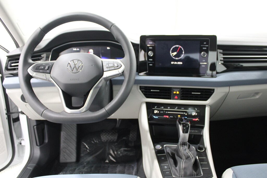 New 2026 Volkswagen Jetta 1.5T SE Sedan
