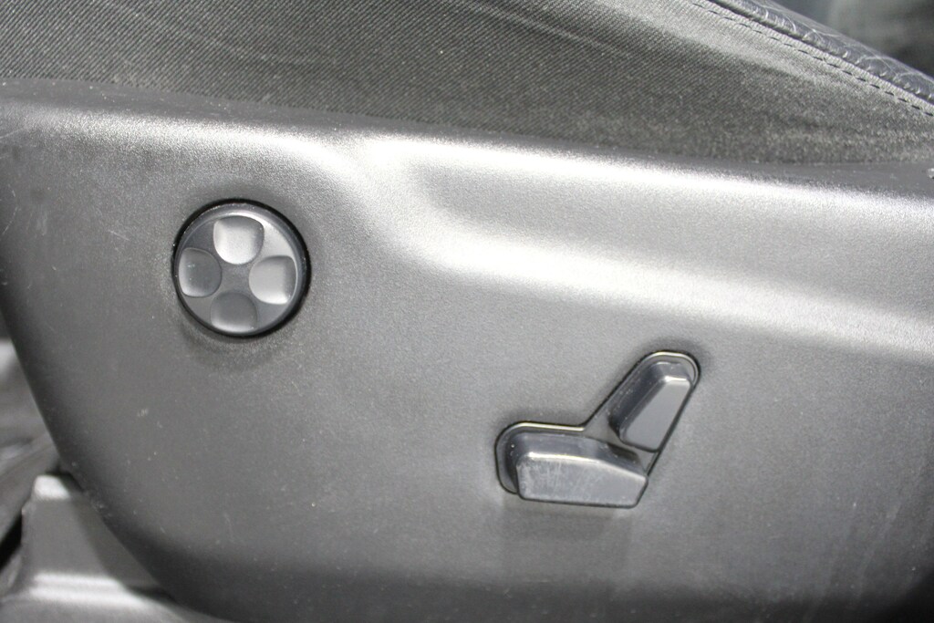 Used 2019 Jeep Grand Cherokee Altitude SUV