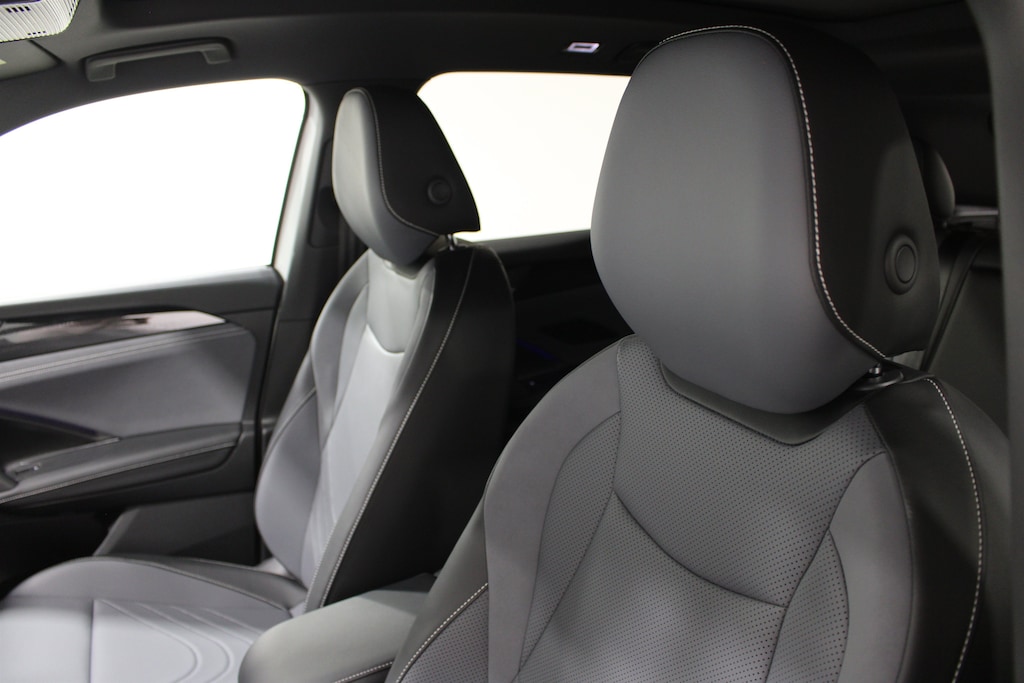 New 2026 Volkswagen Tiguan SE R-Line Black SUV