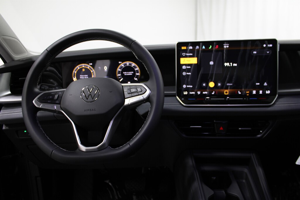 New 2025 Volkswagen Tiguan 2.0T SE SUV