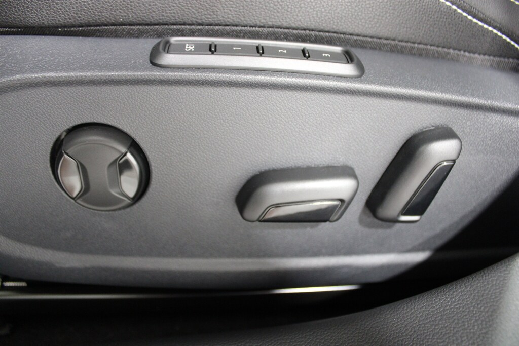 New 2026 Volkswagen Jetta 1.5T SEL Sedan