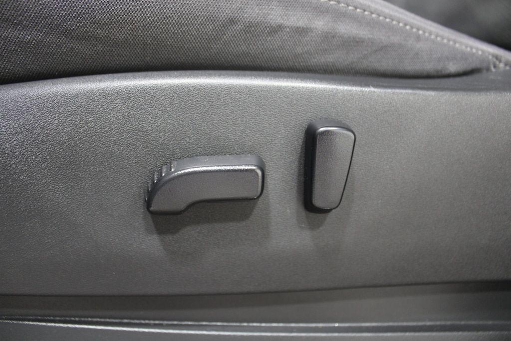 Used 2022 Nissan Frontier SV Truck Crew Cab