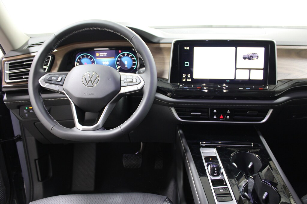 New 2026 Volkswagen Atlas 2.0T SE w/Technology SUV