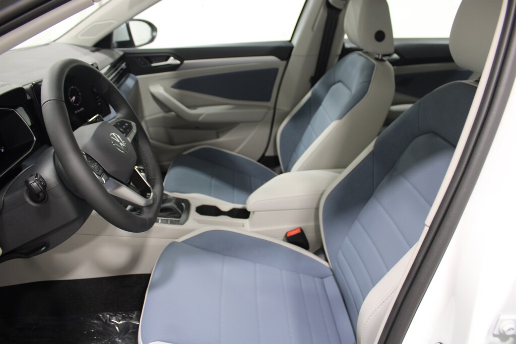 New 2026 Volkswagen Jetta 1.5T SE Sedan