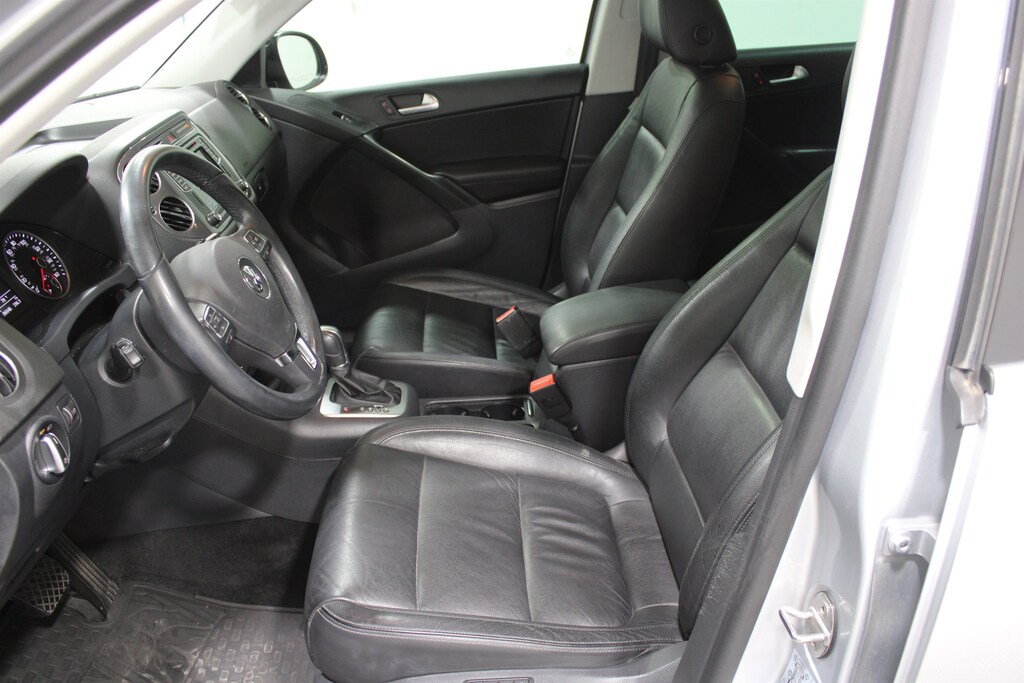 Used 2017 Volkswagen Tiguan 2.0T Sport SUV
