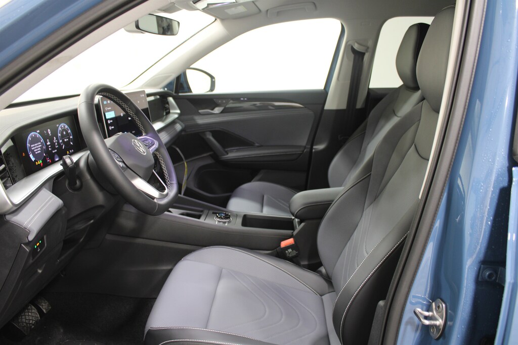 New 2026 Volkswagen Tiguan SE 2.0T SE 4MOTION