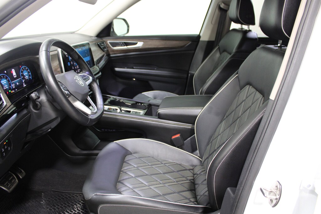 Used 2024 Volkswagen Atlas 2.0T SEL Premium R-Line SUV