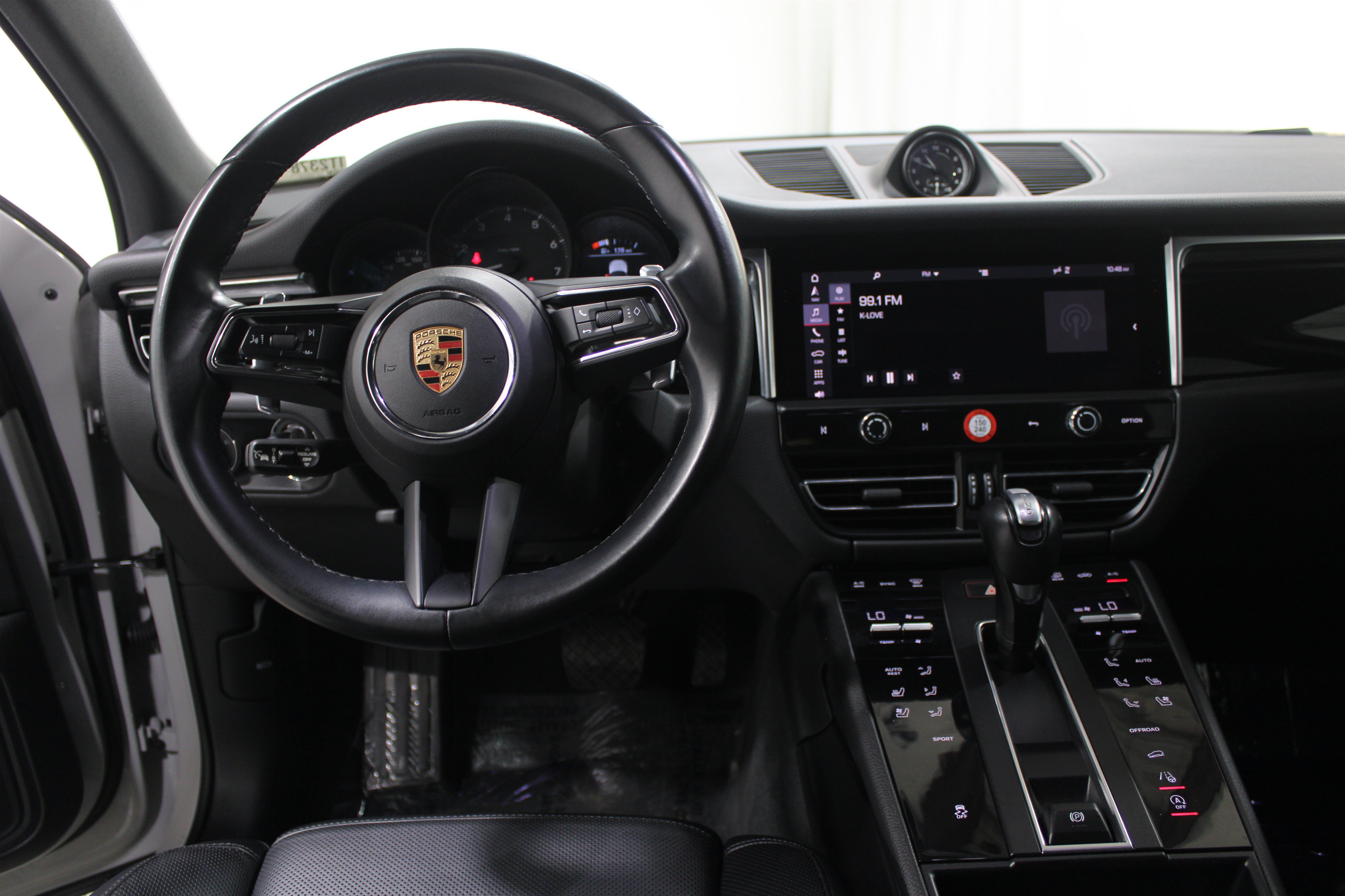 Used 2024 Porsche Macan SUV