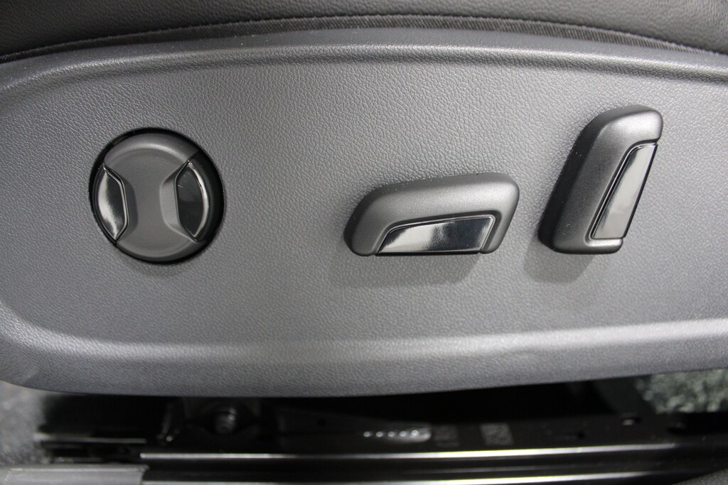 New 2026 Volkswagen Jetta 1.5T SE Sedan