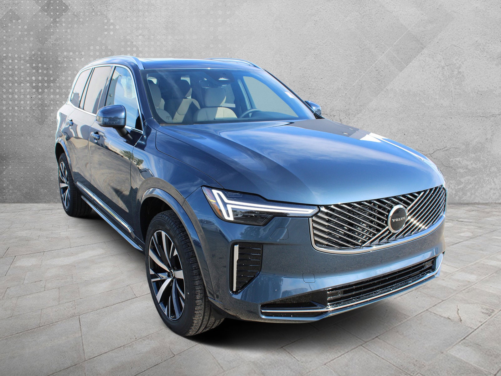 2026 Volvo XC90 Core's photo