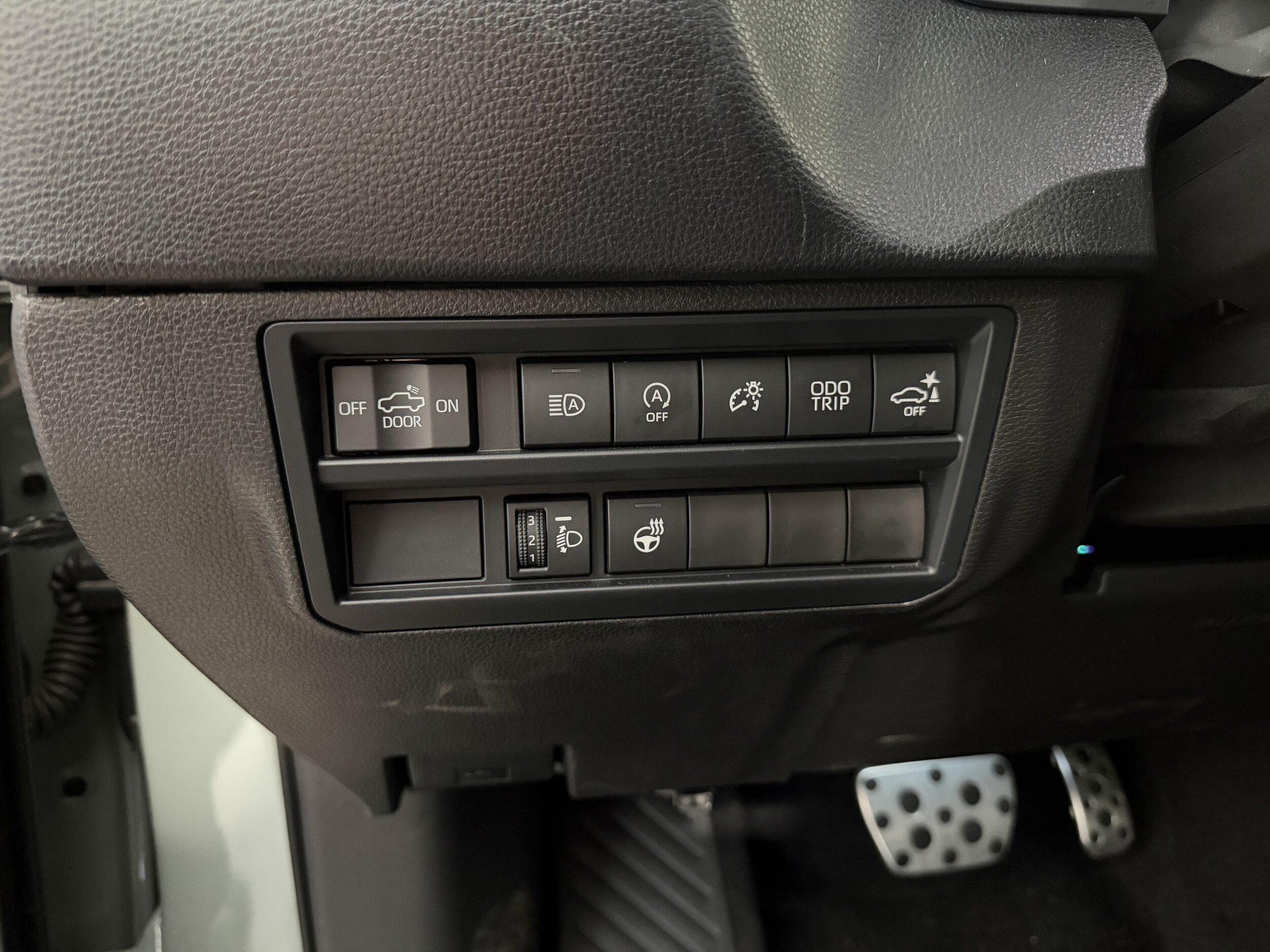 2026 Toyota Tundra SR5 - Photo 15