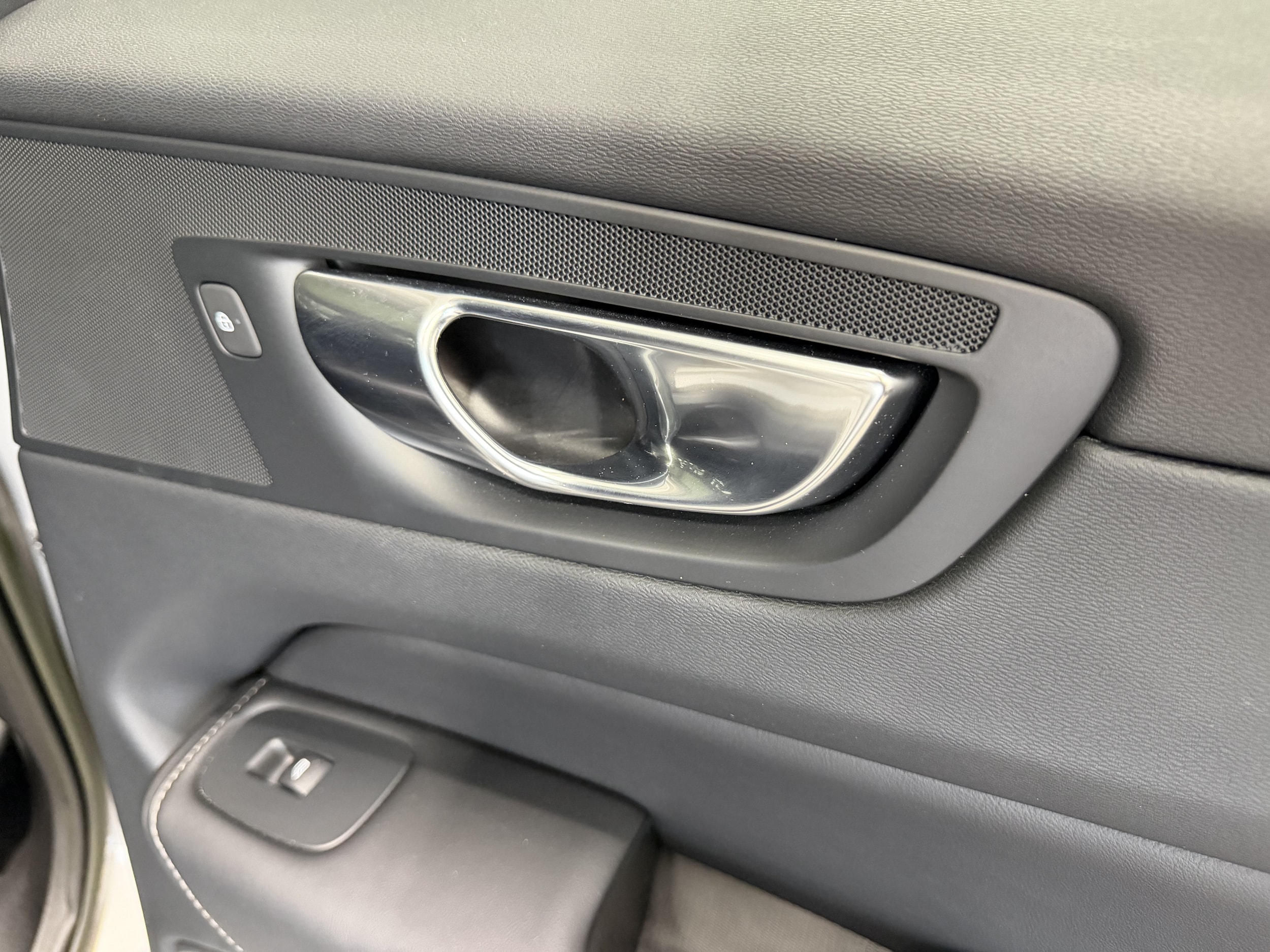2023 Volvo XC60 Ultimate - Photo 25
