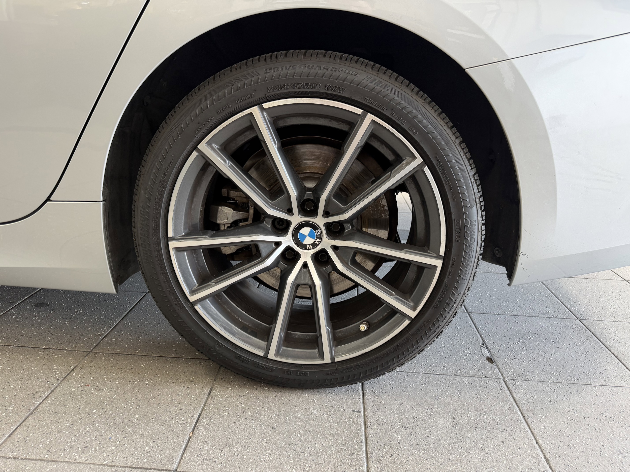 2019 BMW 3 Series 330i - Photo 7