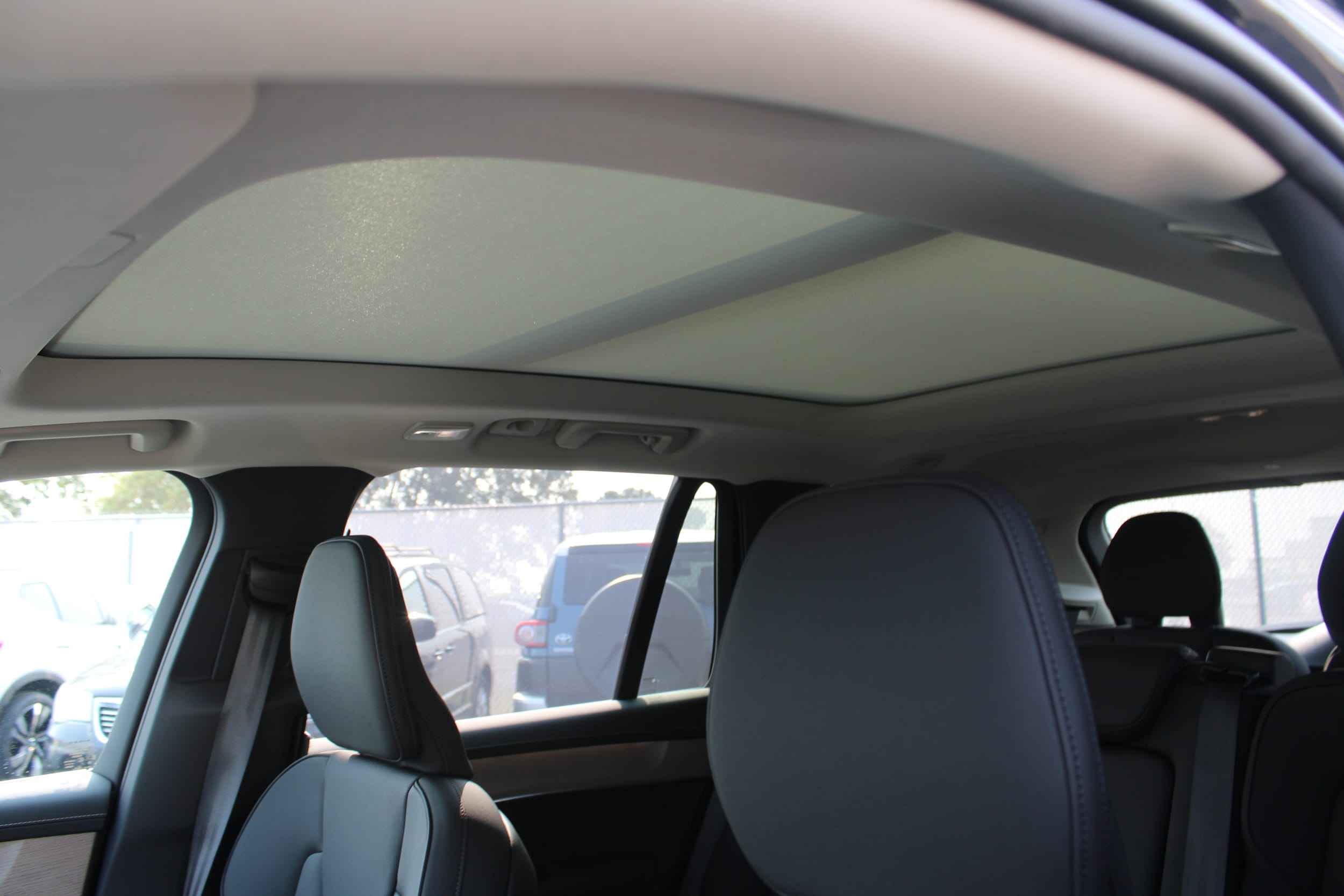 2026 Volvo XC90 Plus - Photo 7