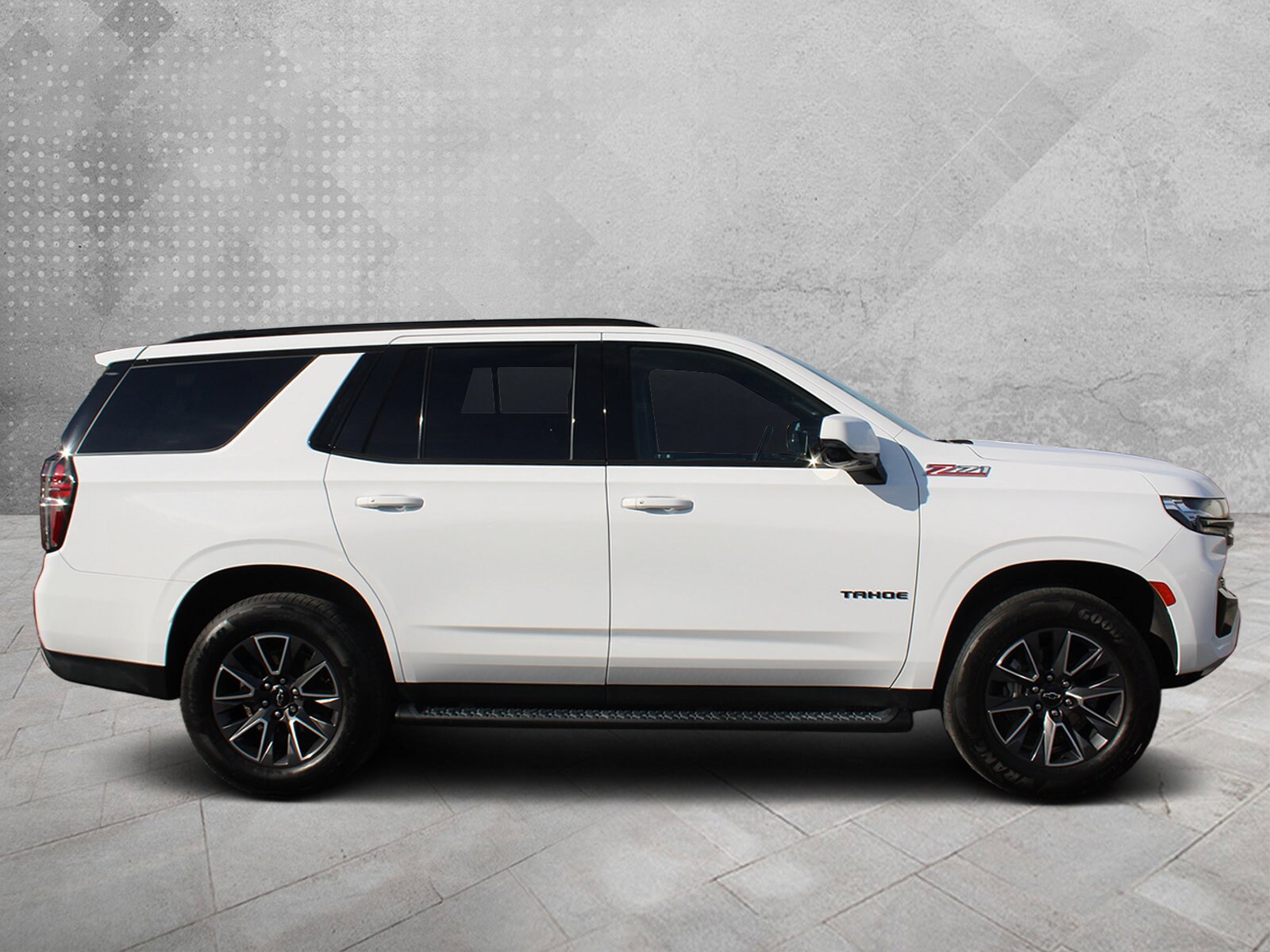 2022 Chevrolet Tahoe Z71 photo 2