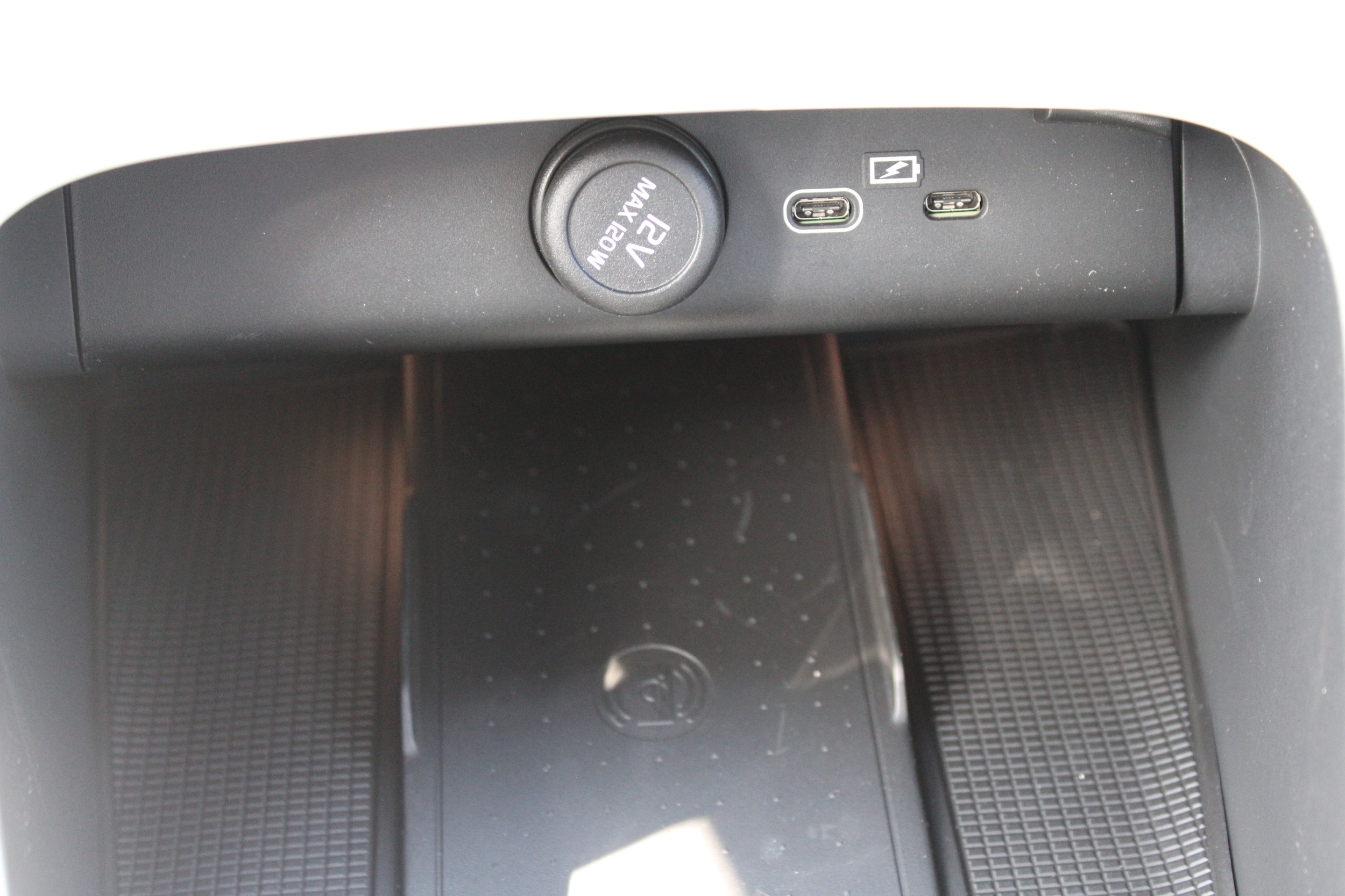 2026 Volvo XC40 Ultra - Photo 25