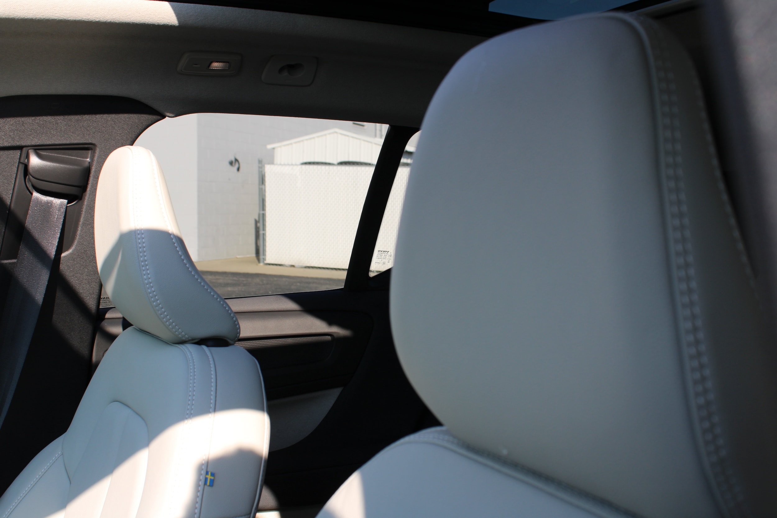 2026 Volvo XC40 Ultra - Photo 13