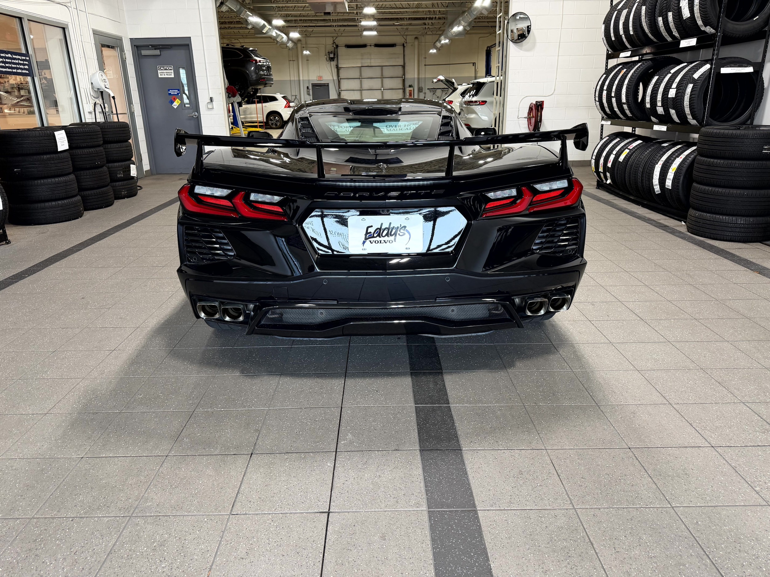2023 Chevrolet Corvette 1LT - Photo 11