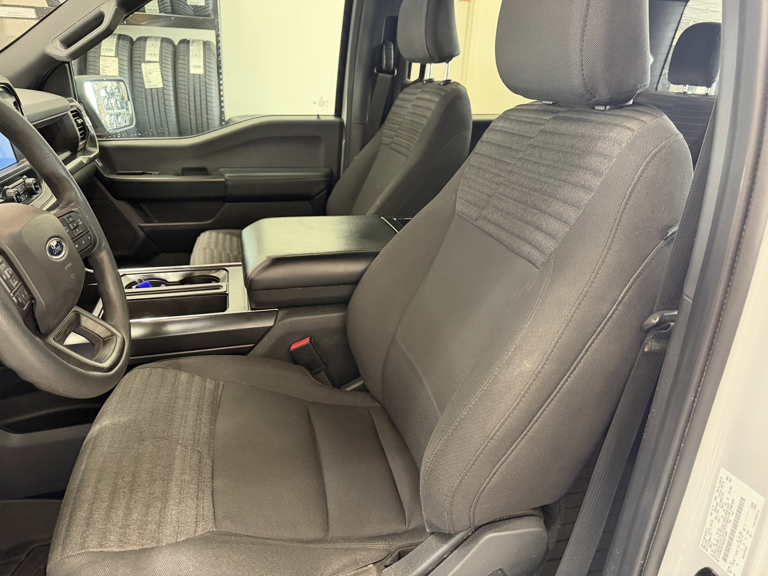 2022 Ford F-150 XL - Photo 13