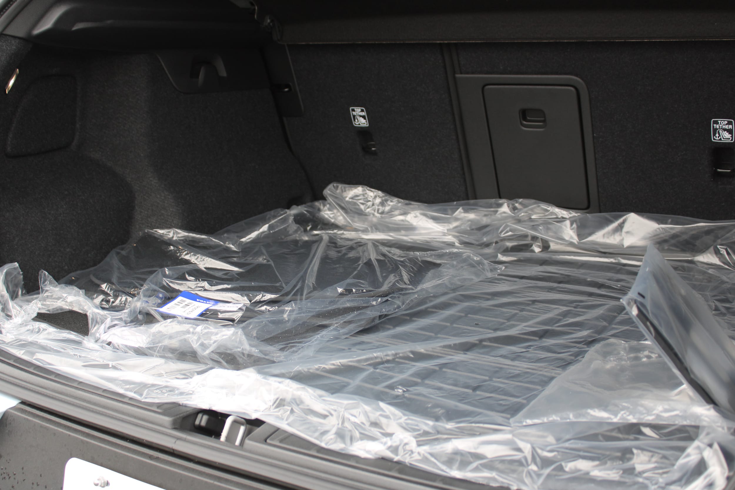 2026 Volvo XC40 Plus - Photo 51