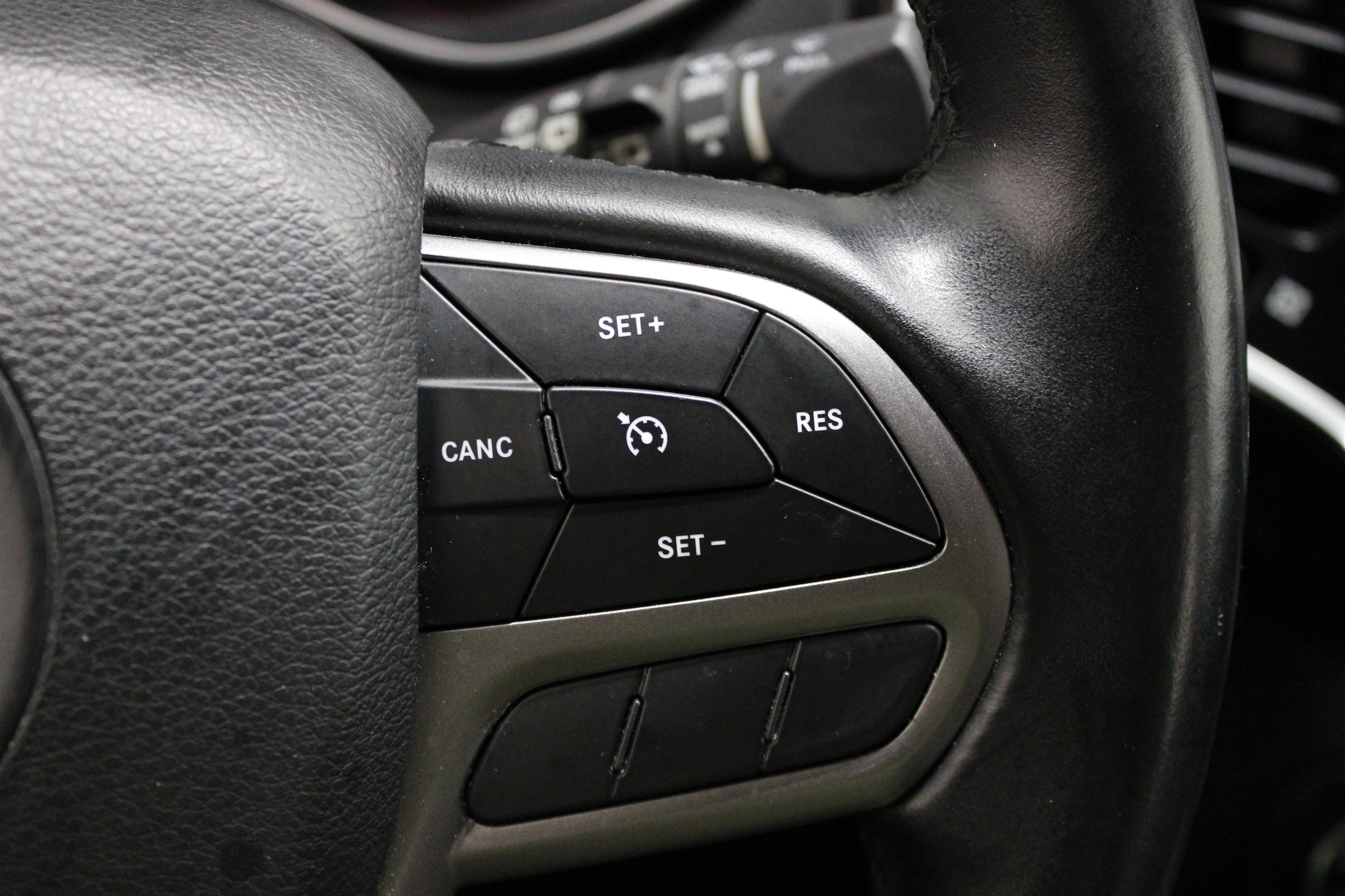 2019 Jeep Cherokee Latitude Plus - Photo 9