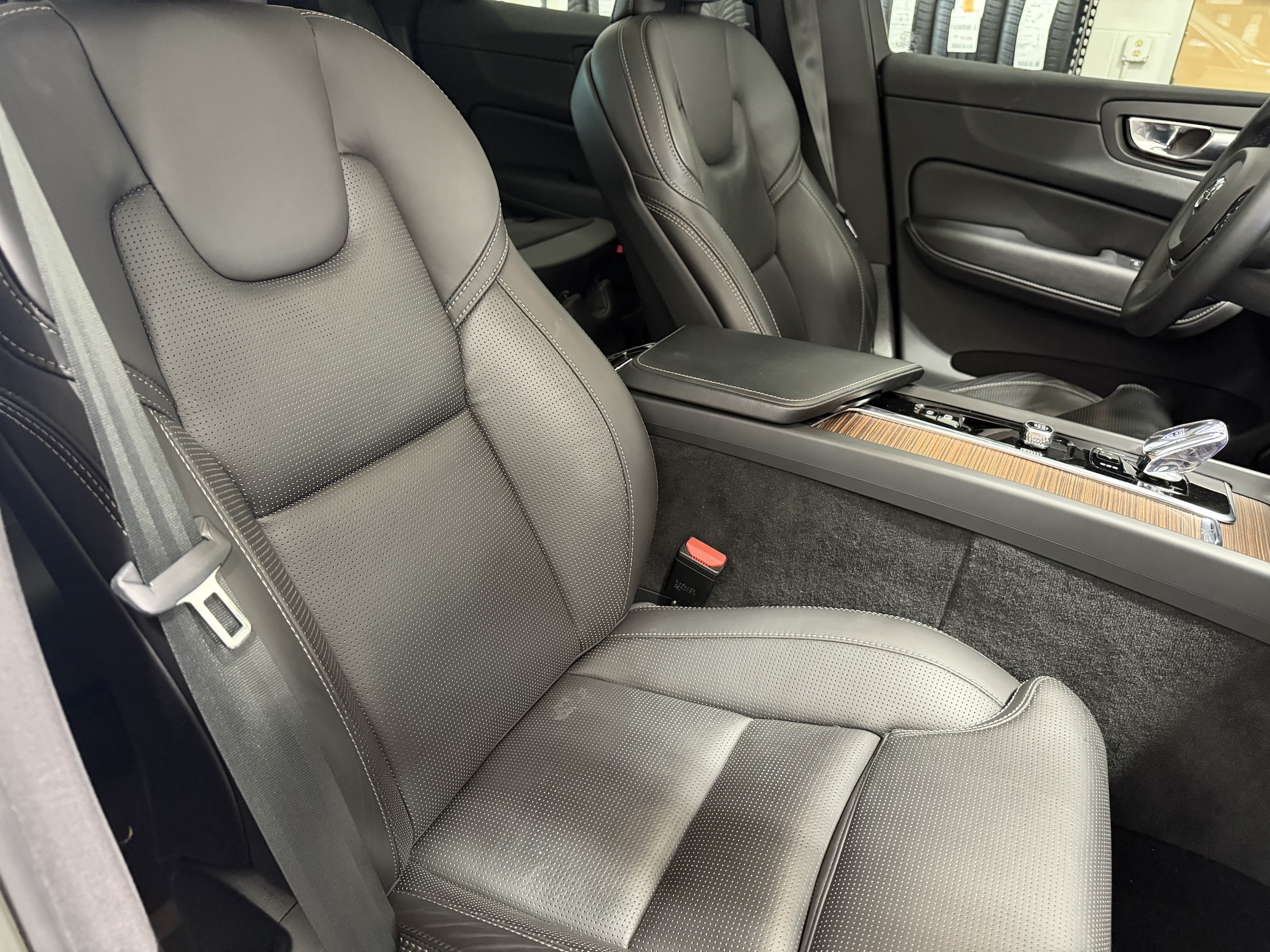 2023 Volvo XC60 Ultimate - Photo 20