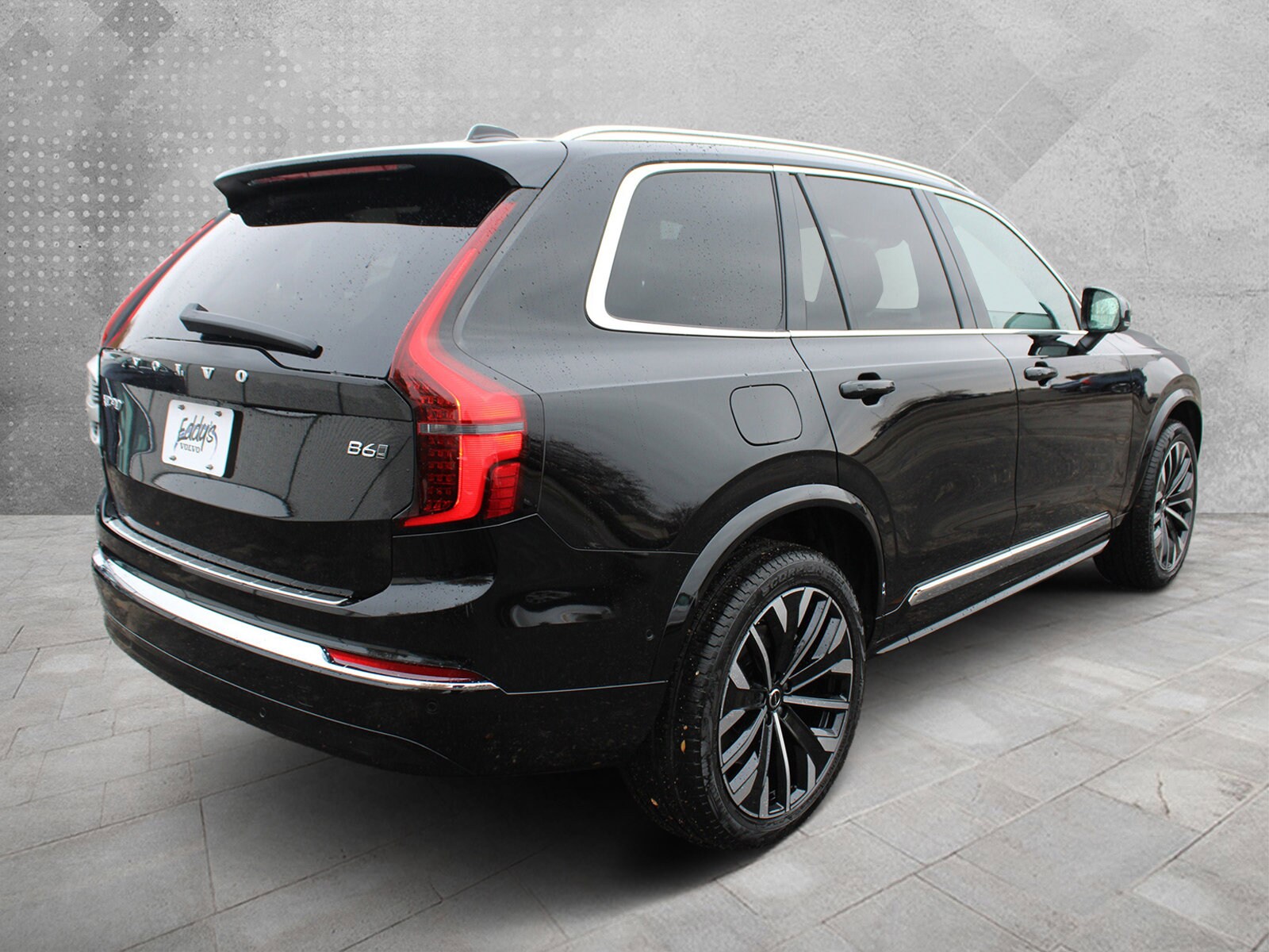2026 Volvo XC90 Plus photo 3