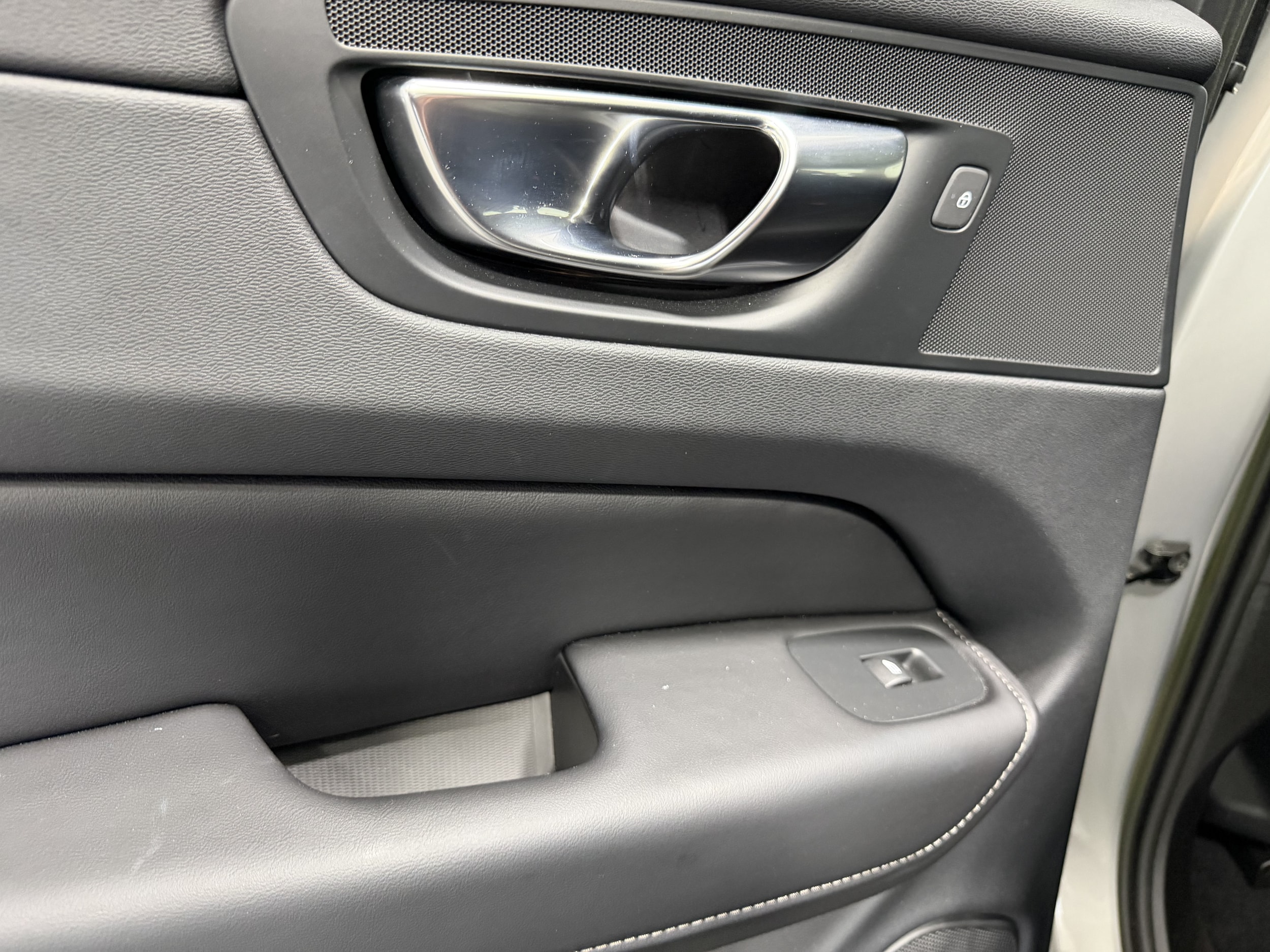 2023 Volvo XC60 Ultimate - Photo 21