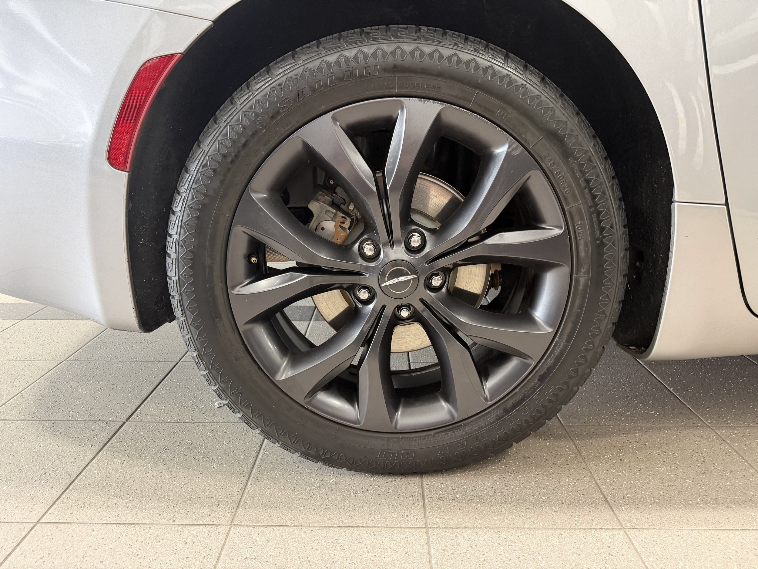 2018 Chrysler Pacifica Limited - Photo 10
