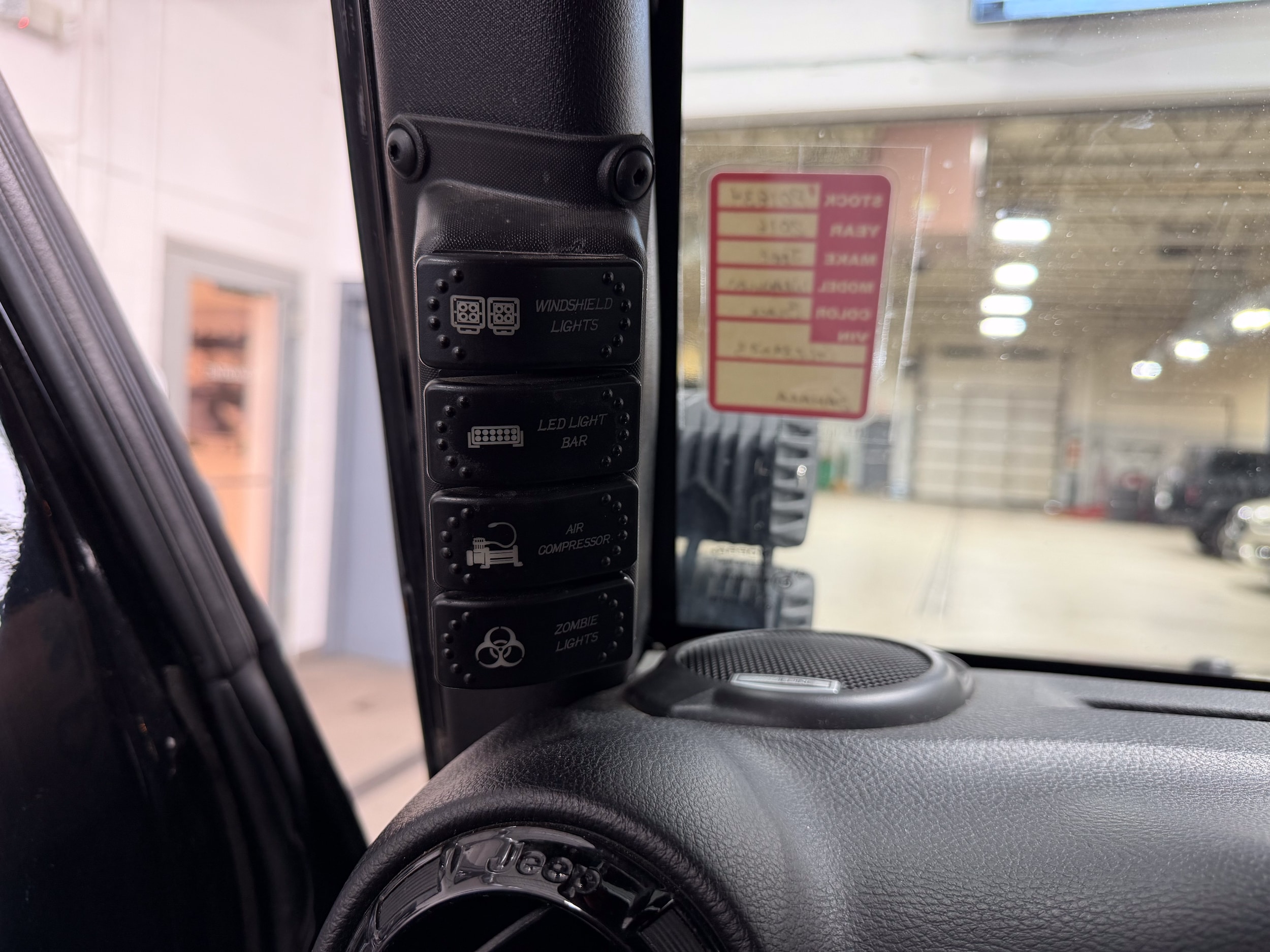 2016 Jeep Wrangler Unlimited Backcountry - Photo 9