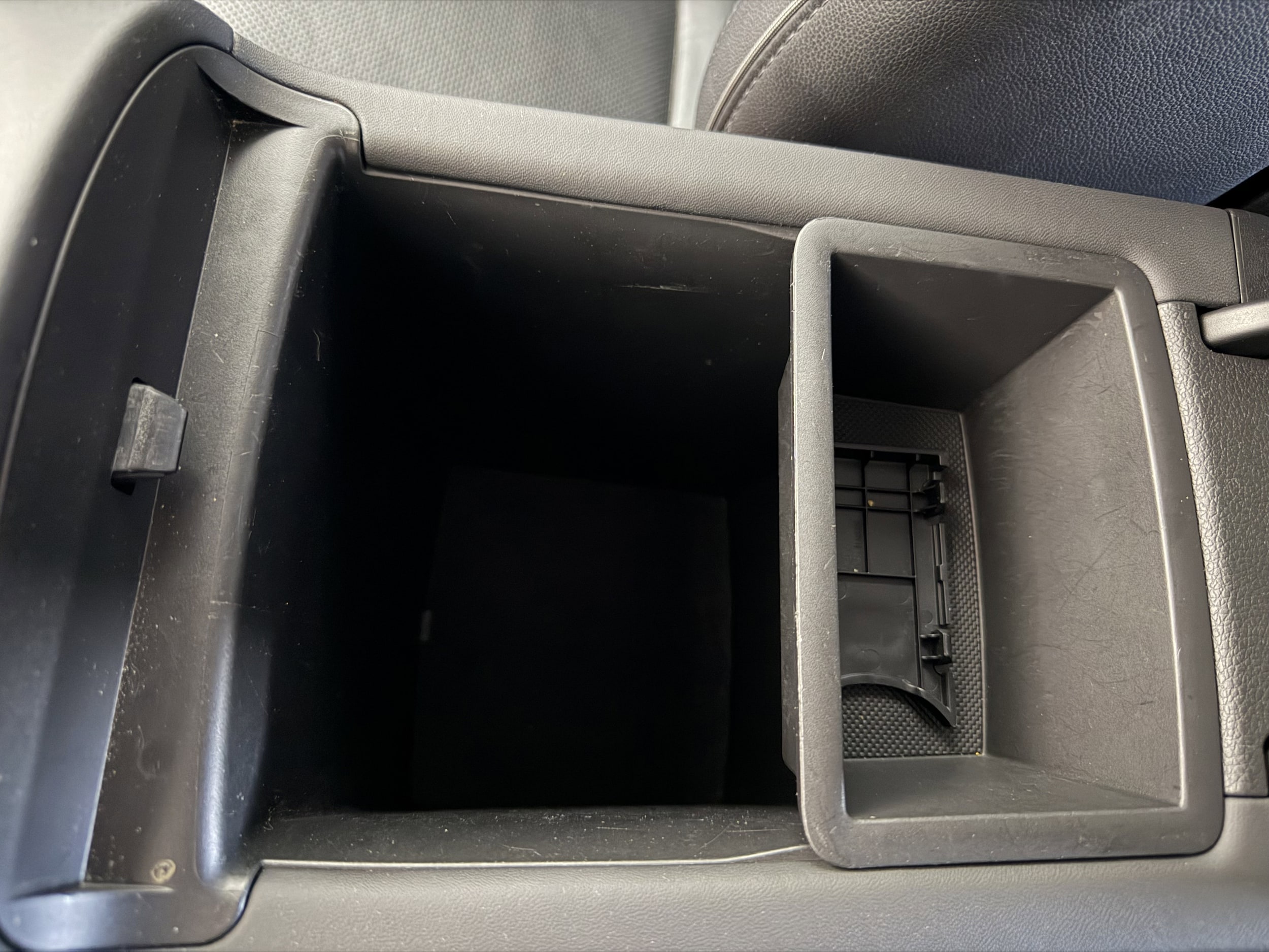 2022 Hyundai Santa Fe Limited - Photo 23