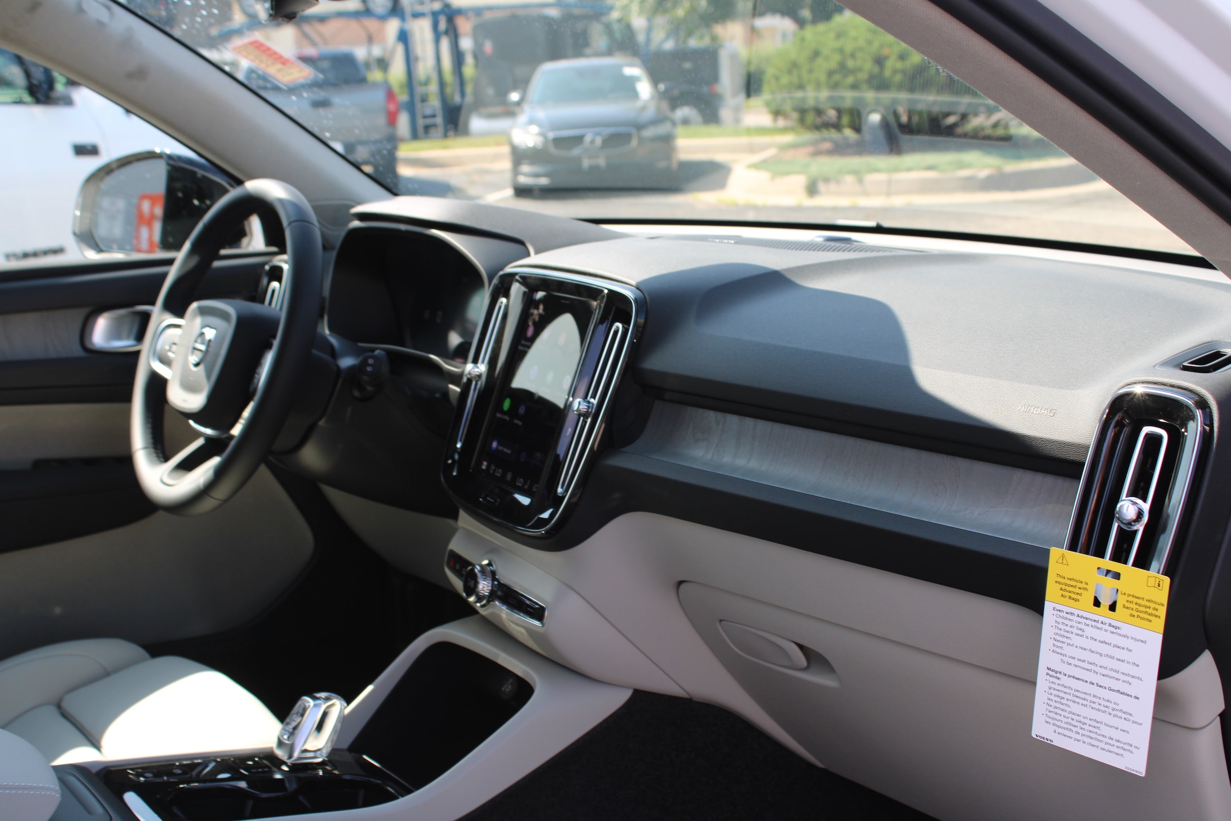 2026 Volvo XC40 Ultra - Photo 43
