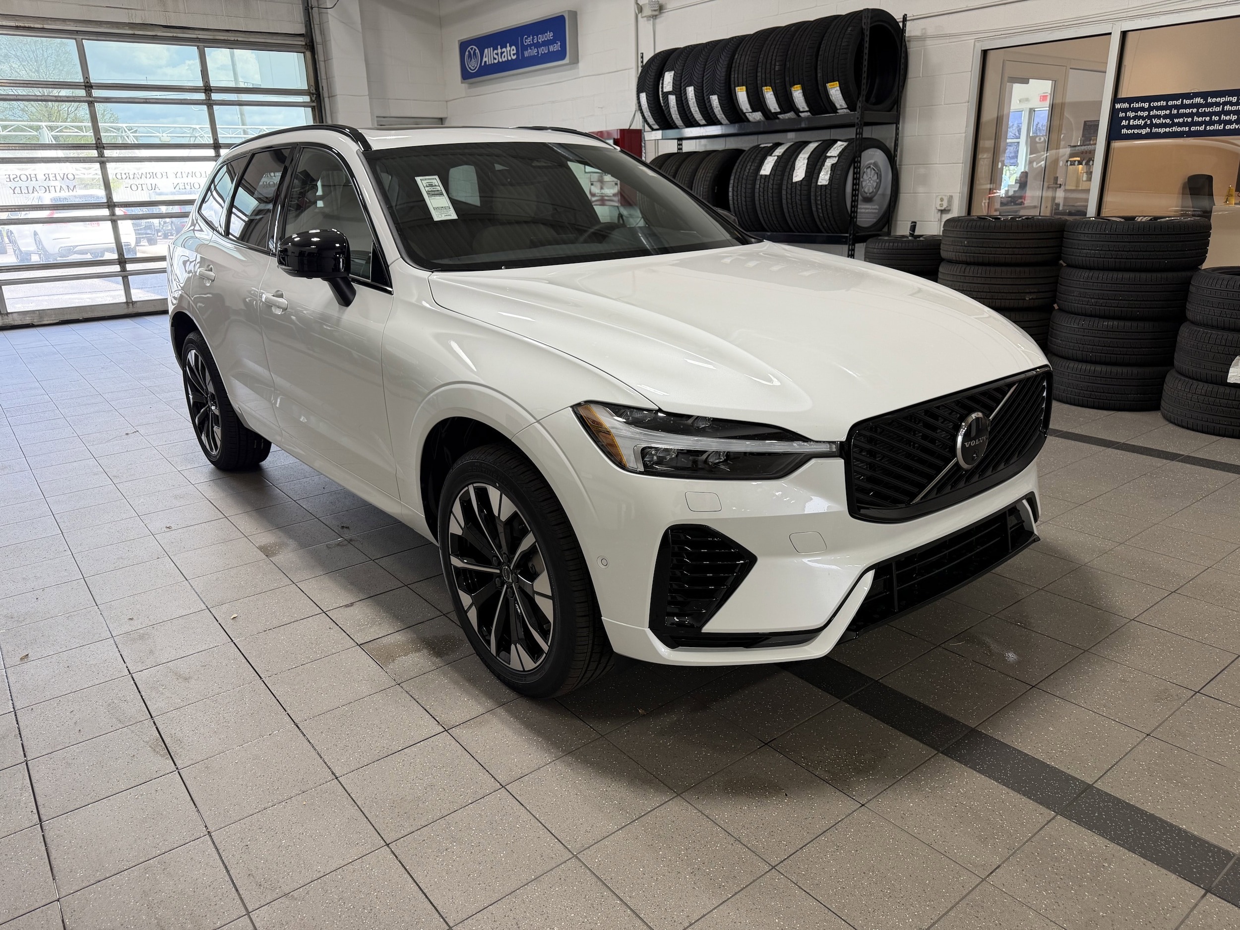 2026 Volvo XC60 T8 Plus Dark AWD's photo