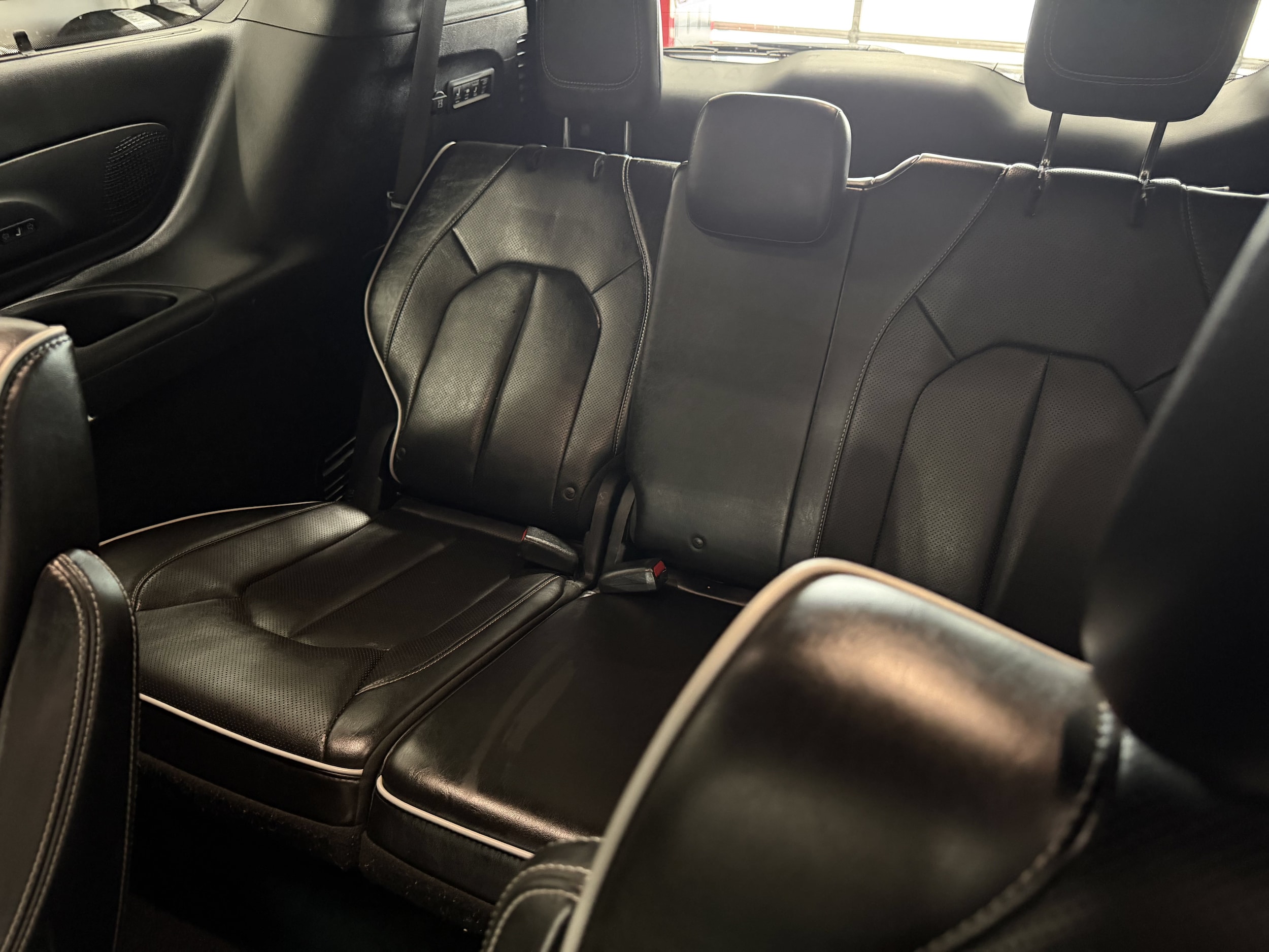2018 Chrysler Pacifica Limited - Photo 29