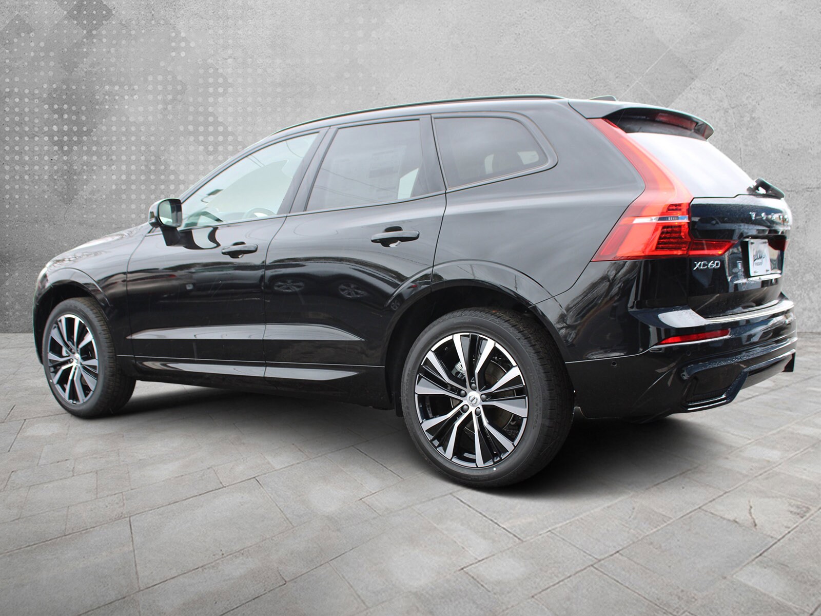 2025 Volvo XC60 B5 Plus photo 4
