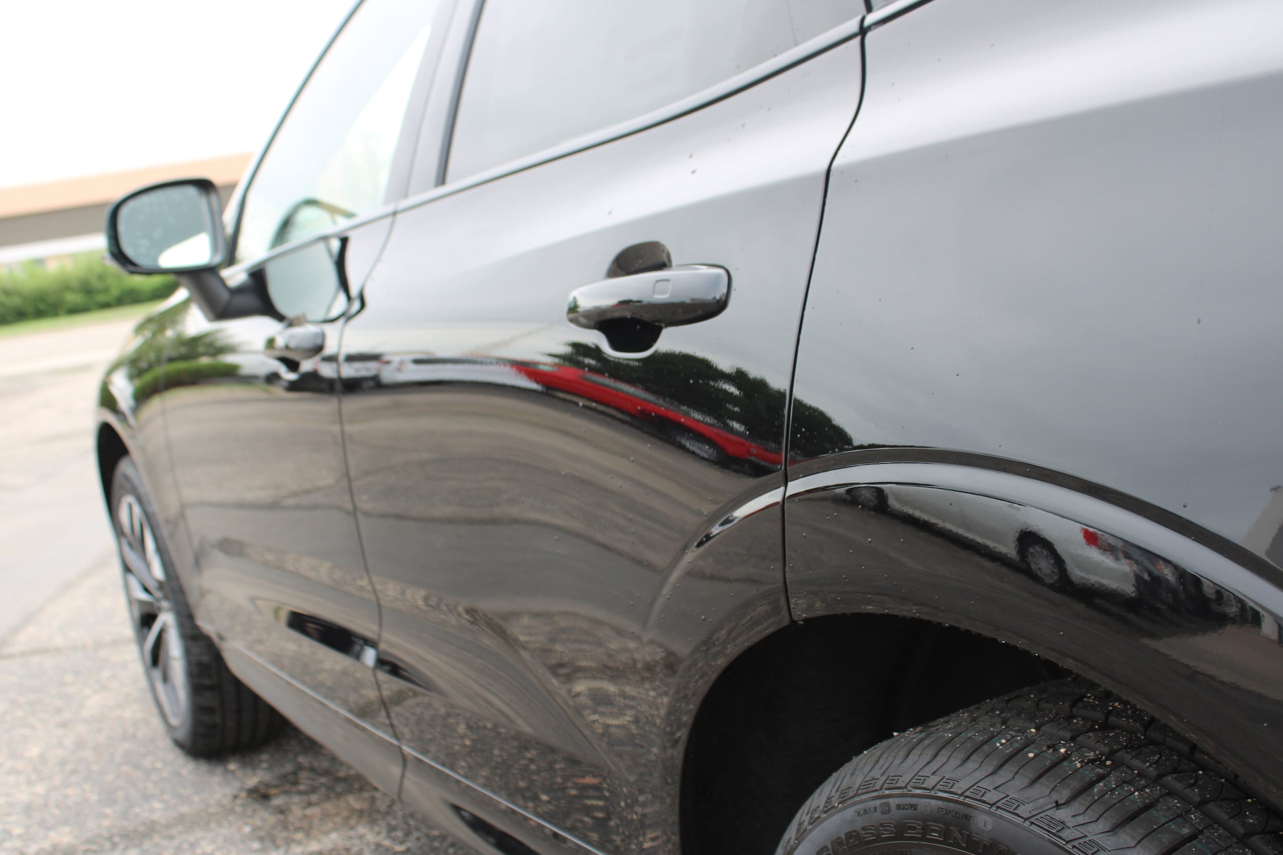 2026 Volvo XC60 Plus - Photo 11