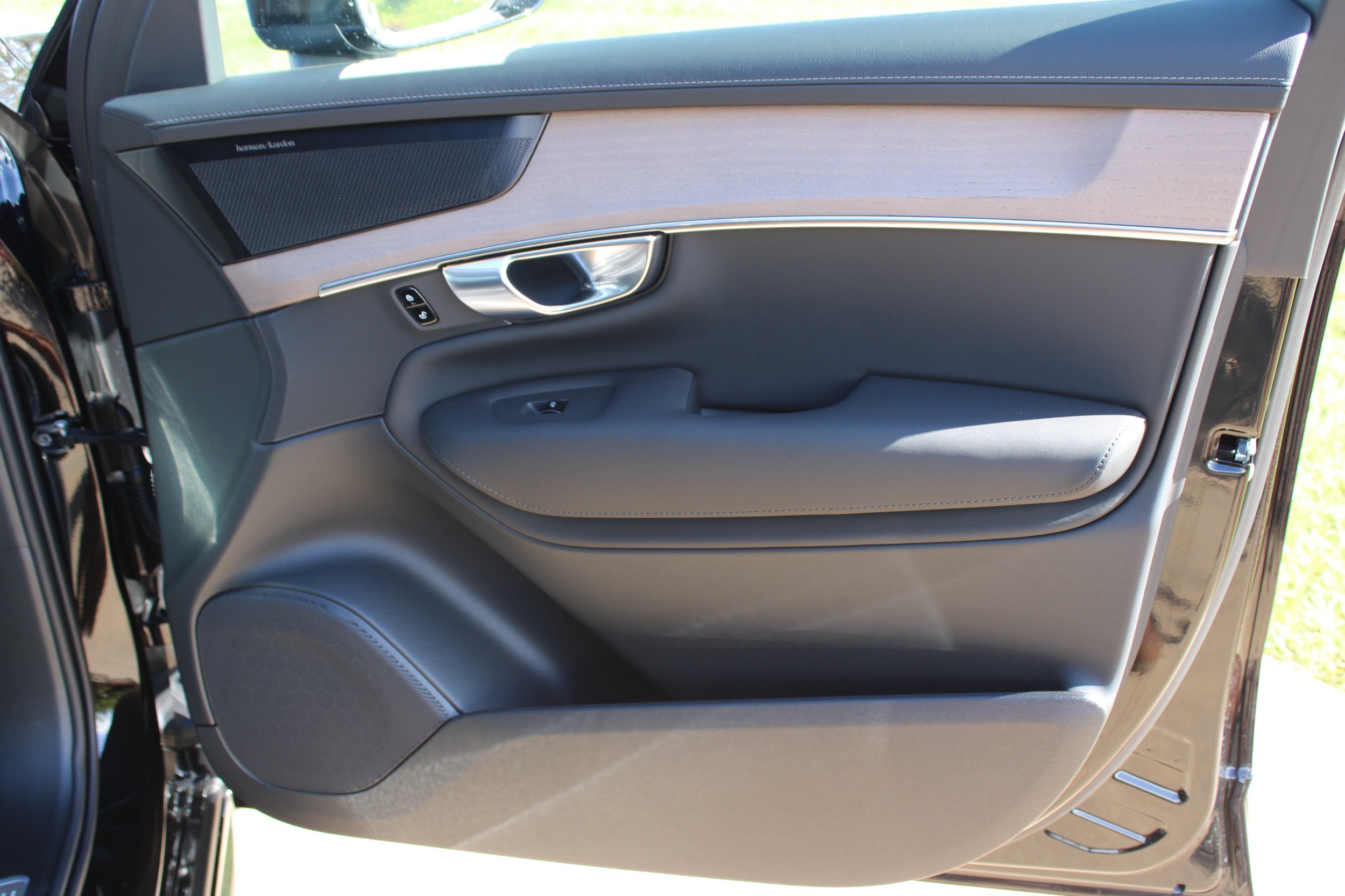 2026 Volvo XC90 Plus - Photo 49