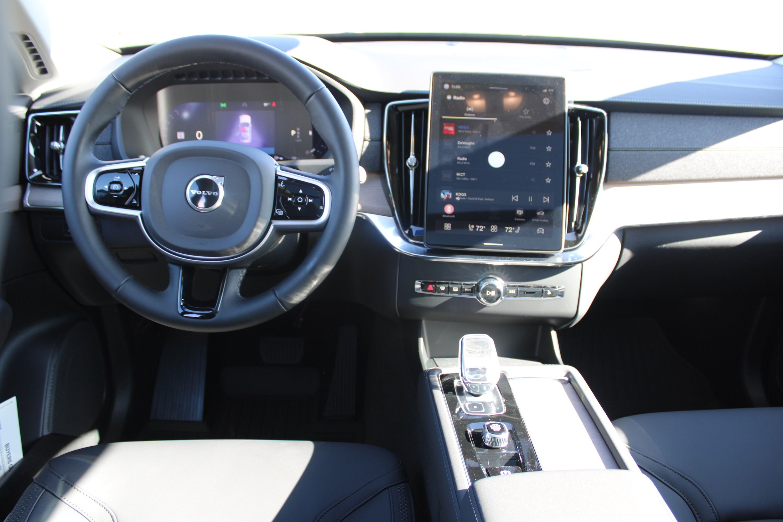 2026 Volvo XC90 Plus - Photo 39