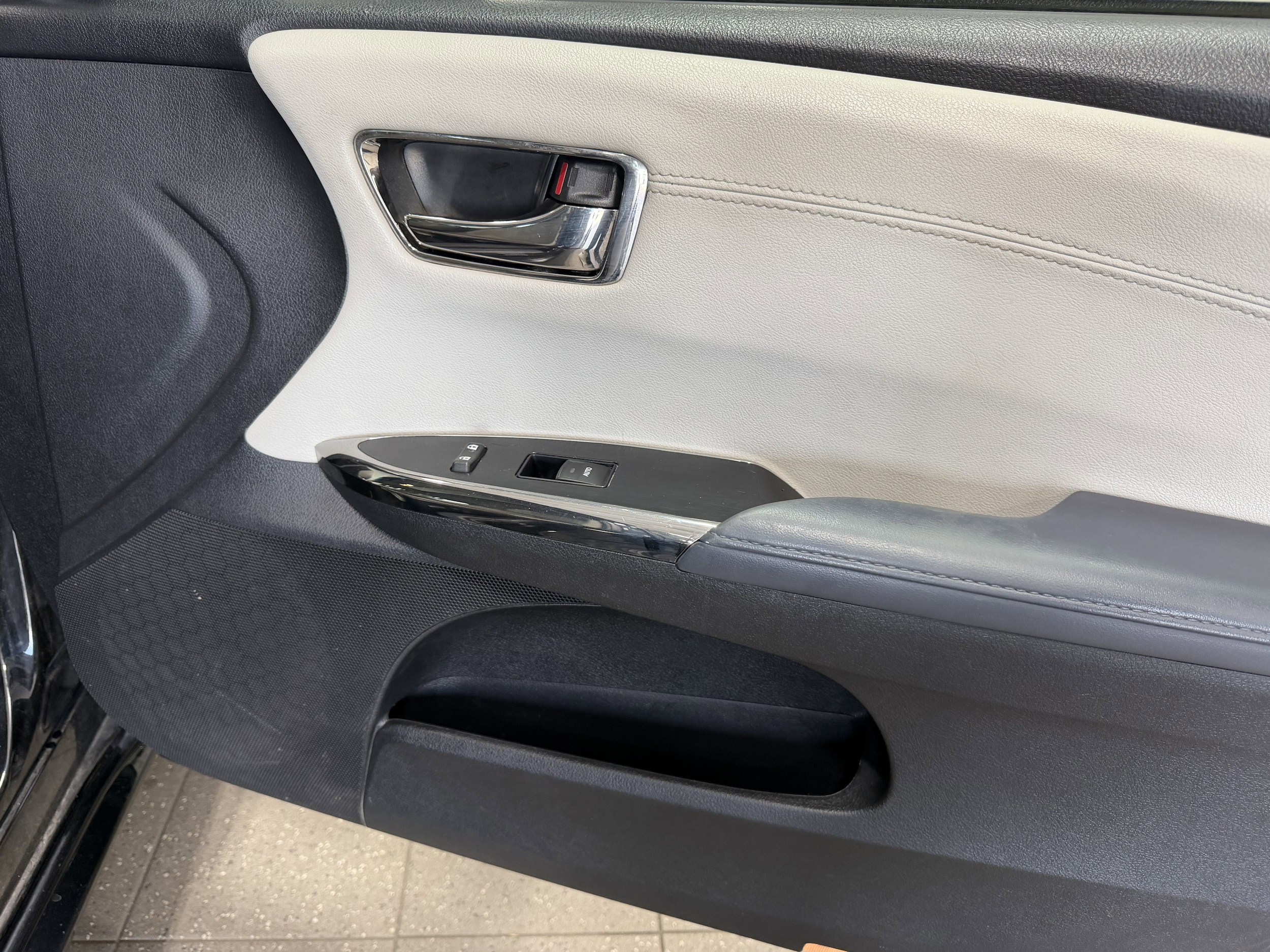 2014 Toyota Avalon XLE Premium - Photo 19