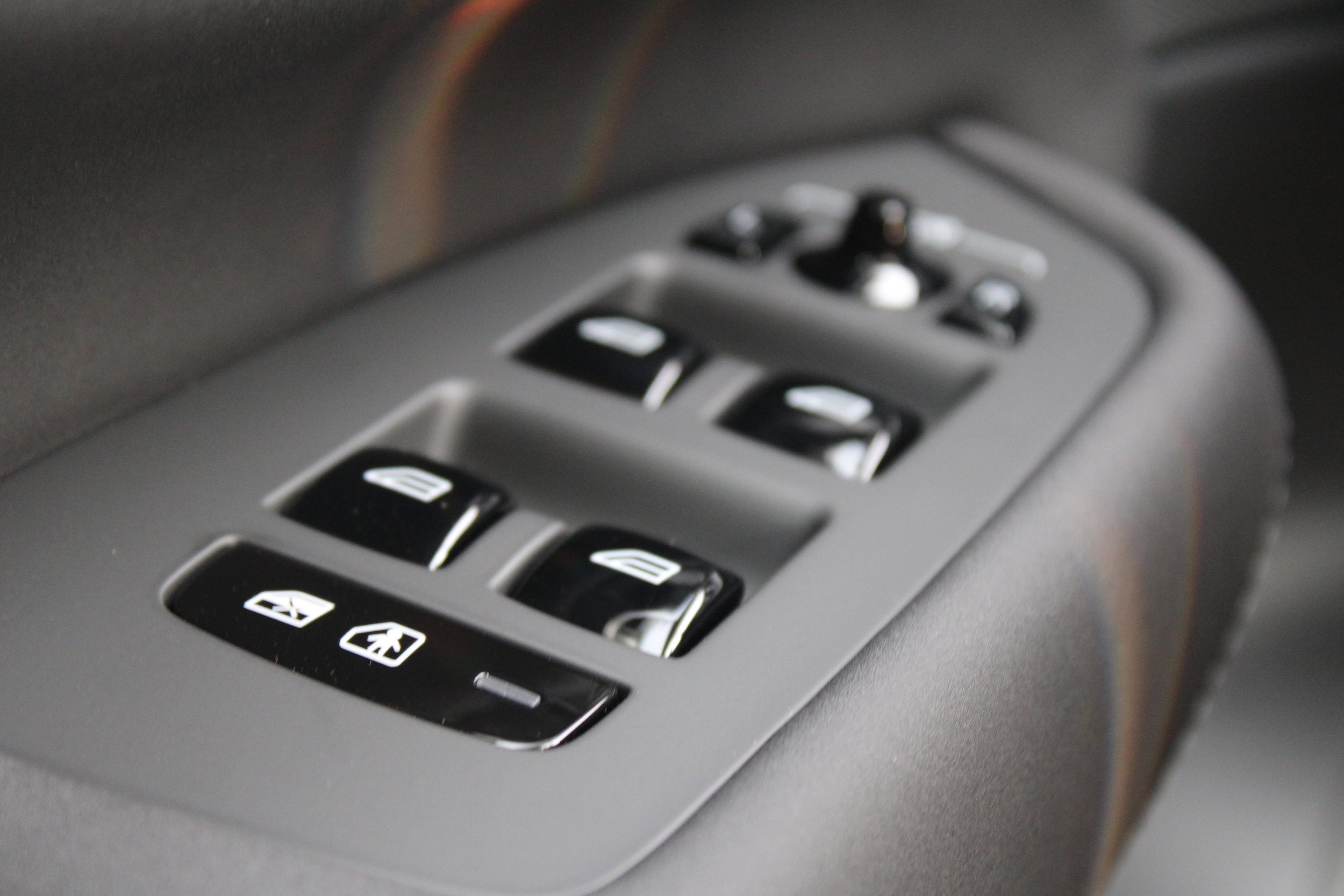 2026 Volvo XC90 Plus - Photo 15