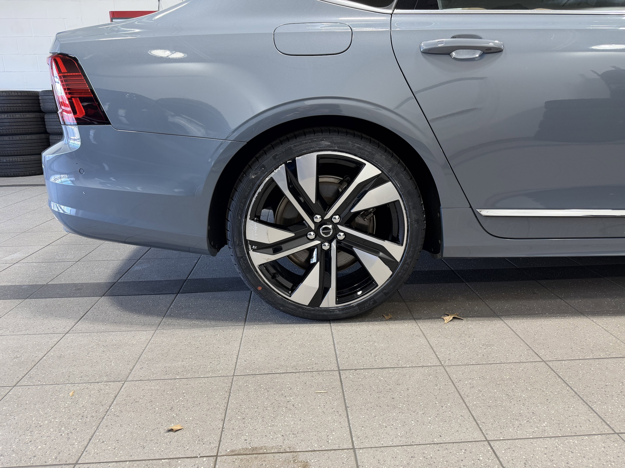 2023 Volvo S90 Plus - Photo 10