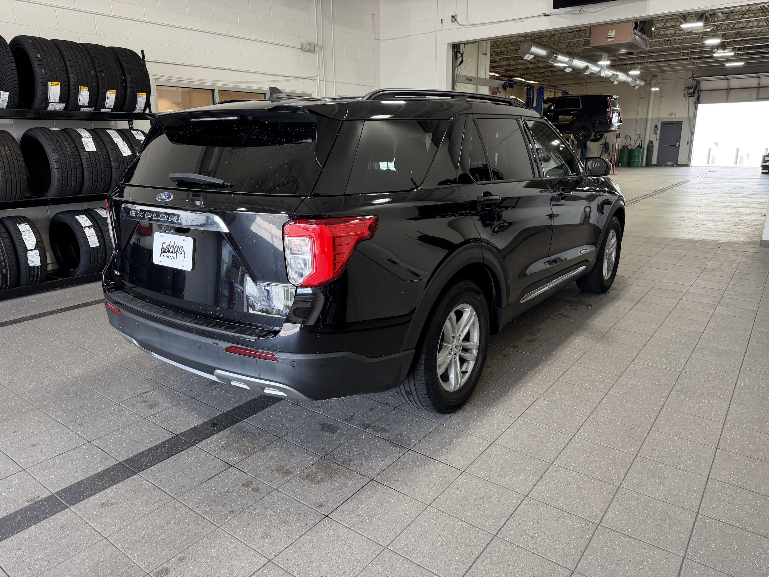 2022 Ford Explorer XLT - Photo 8