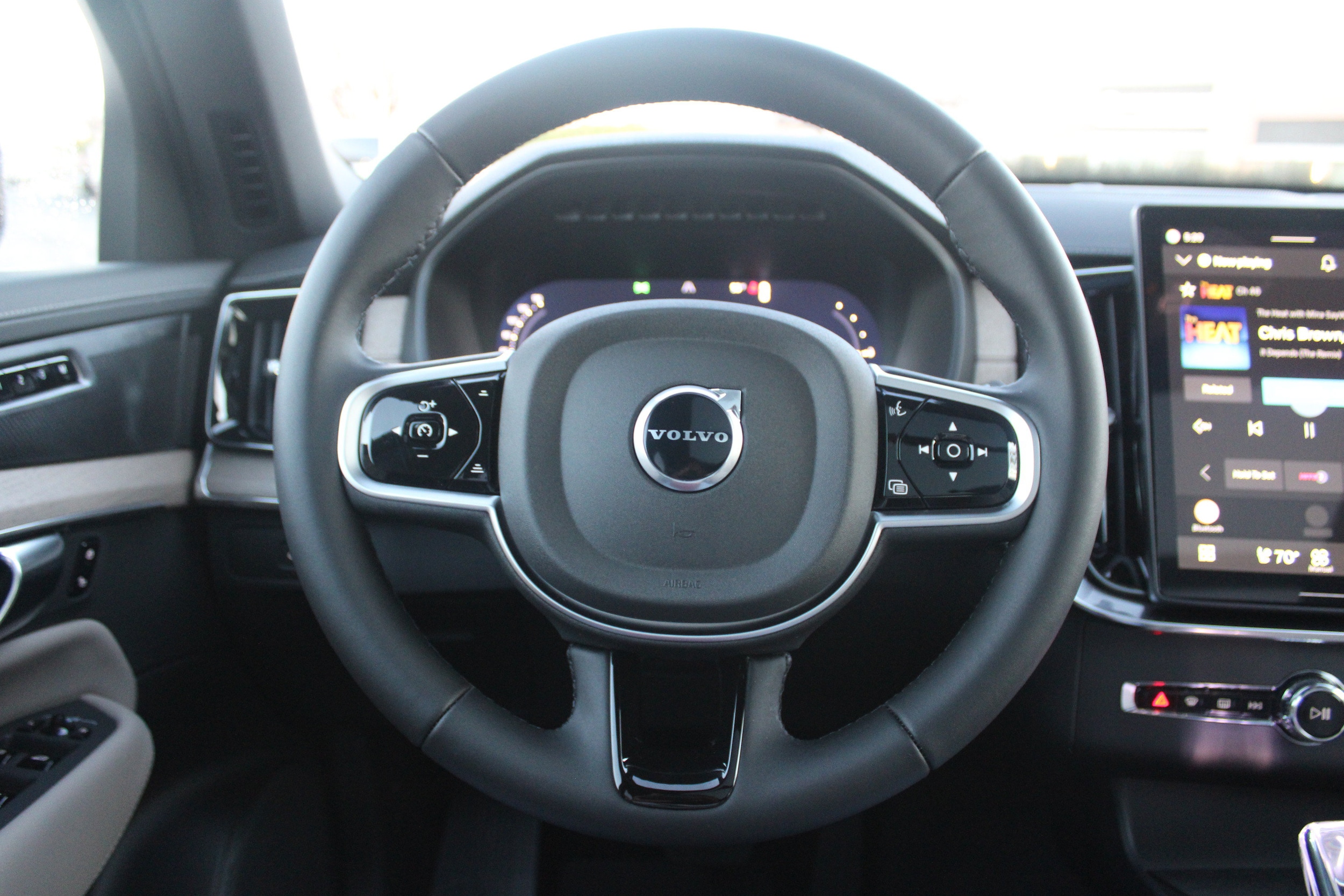 2026 Volvo XC90 Ultra - Photo 19