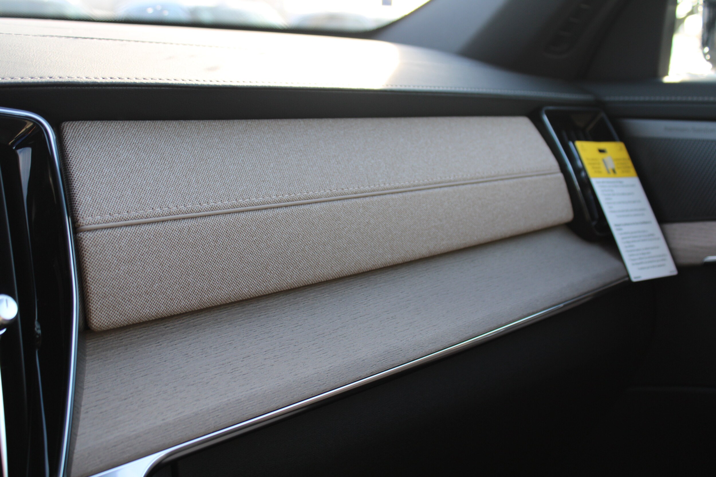 2026 Volvo XC90 Plus - Photo 32
